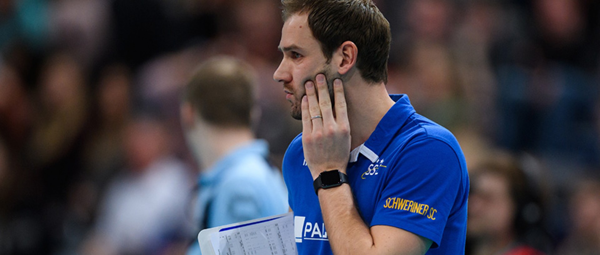 Felix Koslowski, Bundestrainer und Vereinstrainer vom SSC Palmberg Schwerin, fiebert den Volleyball-Höhepunkten entgegen. (Foto: Conny Kurth)